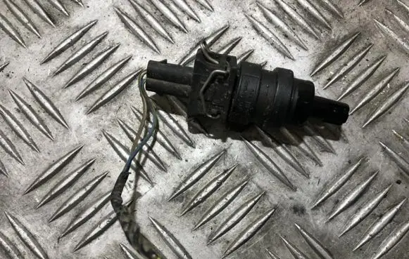 Volkswagen Vento Intake air temperature sensor 028906081