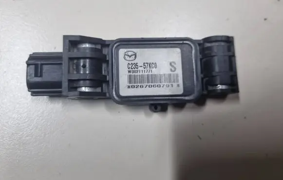 Mazda 5 Airbag deployment crash/impact sensor C23557KC0 W002T11771 0267060791