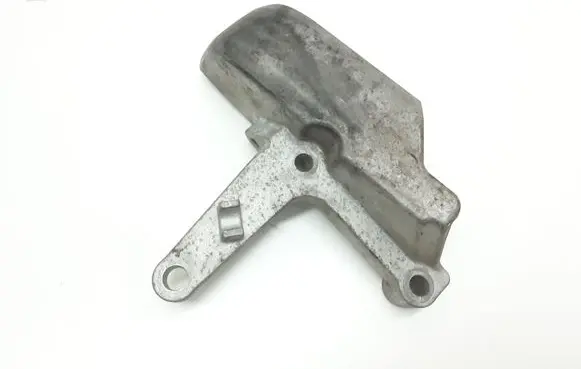 Volvo XC90 Engine mounting bracket 30680710