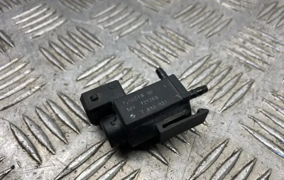 BMW 5 F10 F11 Turbo solenoid valve 7810831