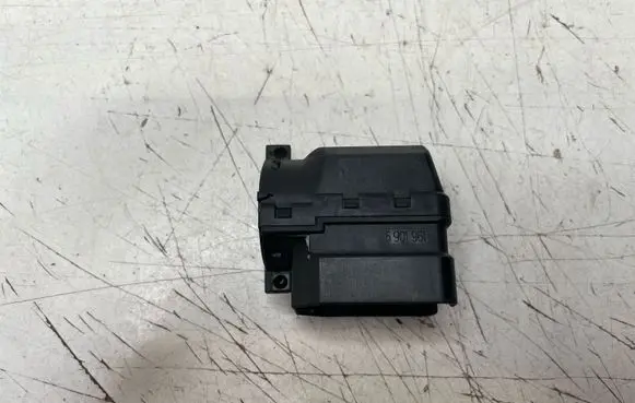 BMW 7 E38 Ignition lock contact 6901961