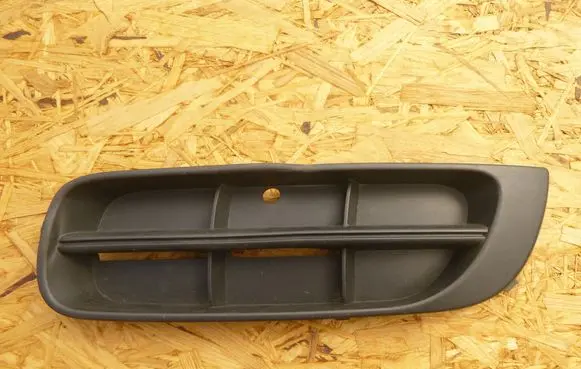 Skoda Fabia Mk2 (5J) Front bumper lower grill 5J0807367