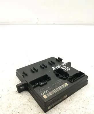 Audi A4 S4 B6 8E 8H Comfort/convenience module 8E0907279C