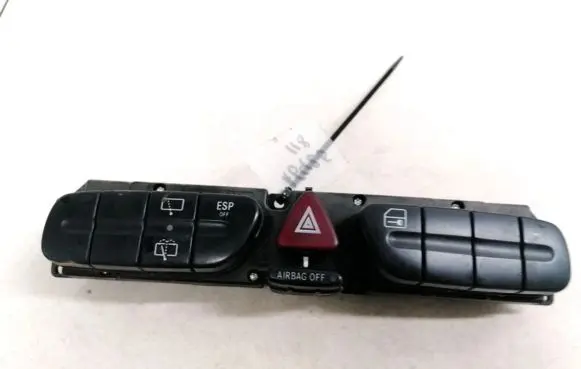 Mercedes-Benz C W203 Hazard light switch 2038218258 3306370201
