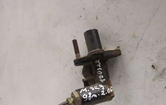 Mazda 323 Clutch master cylinder