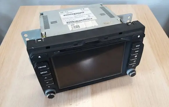 KIA Rio Radio/CD/DVD/GPS head unit 965601W500