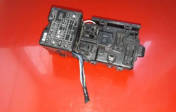 Mitsubishi Pajero Sport I Fuse module PP03503020