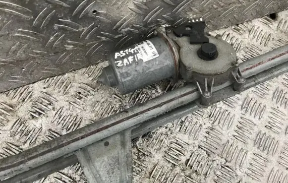 Opel Zafira B Wiper motor 404977 7426f