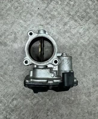 BMW X5 F15 Throttle valve 7810752 10378517 13547810752