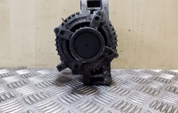 Toyota Avensis T270 Generator/alternator 270600G021 1042104591