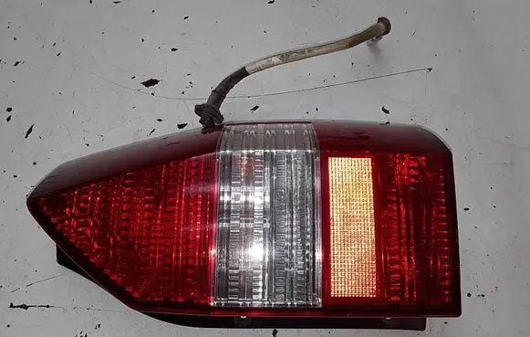 Mitsubishi Space Wagon Rear/tail lights