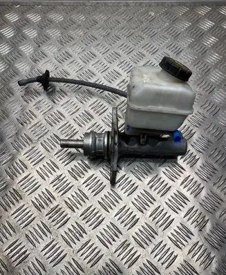 Mercedes-Benz G W461 W463 1st Gen Master brake cylinder A0024315202