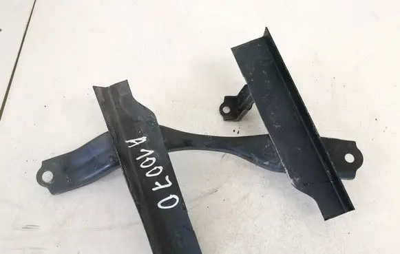 Toyota Verso Battery bracket 