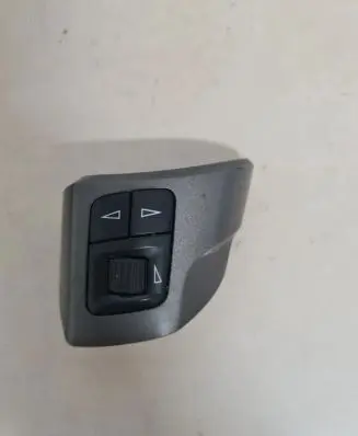 Opel Zafira B Steering wheel buttons/switches 440768813