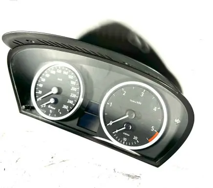 BMW 5 E60 E61 Speedometer (instrument cluster) 6947363 62116947363