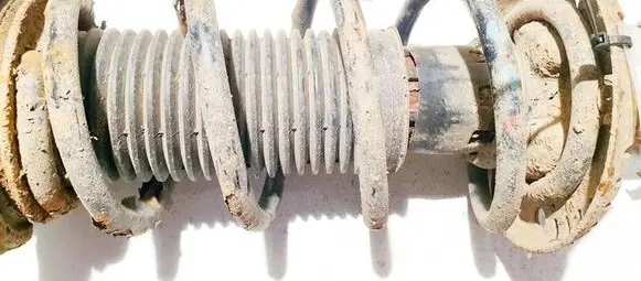 Volkswagen Polo IV 9N3 Front coil spring