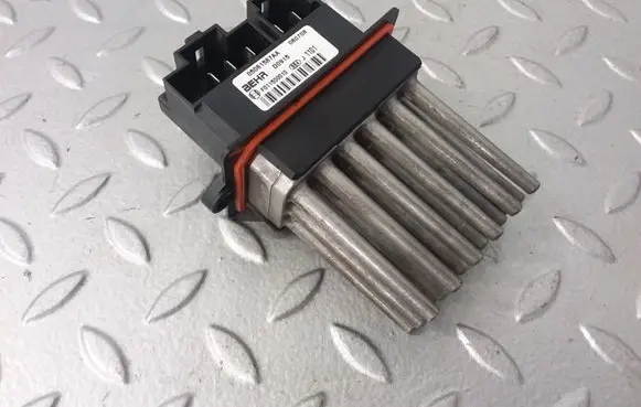 Chrysler Voyager Heater blower motor/fan resistor 05061587AA F011500010