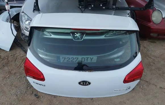 KIA Ceed Truck tailgate 