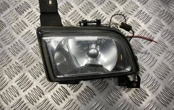 Mazda Premacy Front fog light B25G51680C F014000049 LE97A116