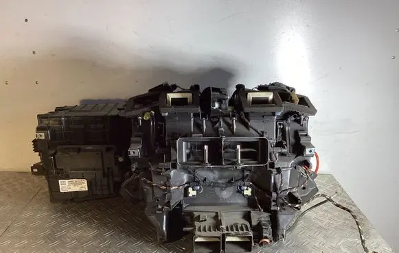 BMW 6 F06 Gran coupe Interior heater climate box assembly X5856008 1398205 3296700