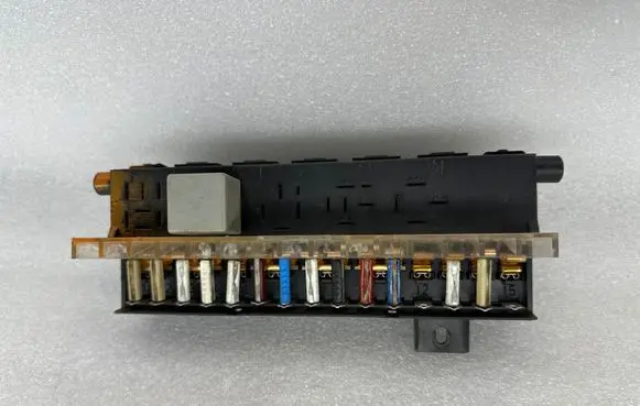 Volkswagen Golf II Fuse box set 171941821B 896151 171941813BC