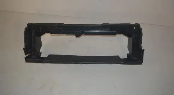 Land Rover Defender Intercooler air channel guide L8B28A303AC