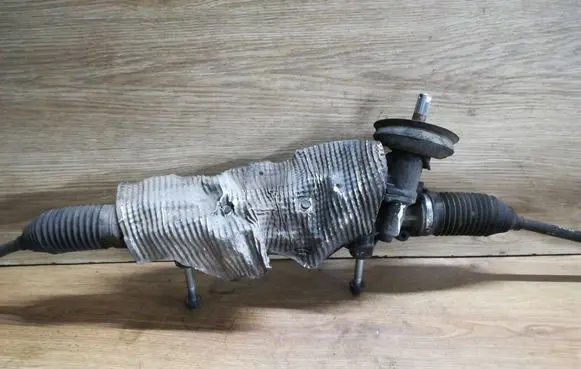 Citroen C4 I Picasso Steering rack 6820000084