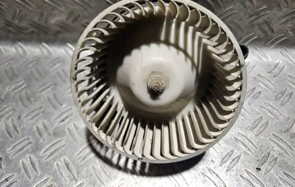 Nissan Sunny Heater fan/blower 47550303522