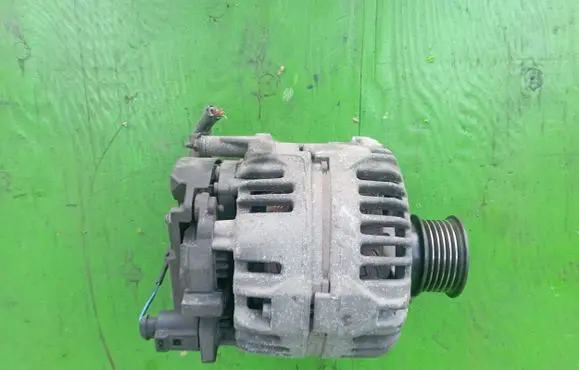 Skoda Fabia Mk1 (6Y) Generator/alternator 037903025M