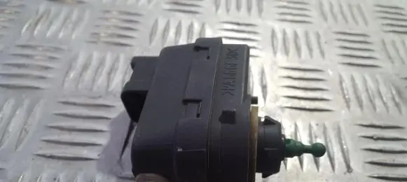 Renault Scenic I Headlight level adjustment motor 