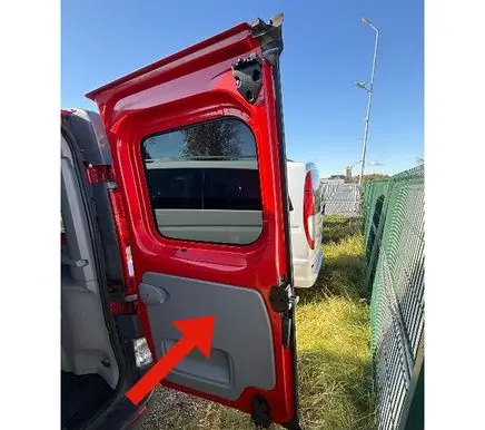 Opel Vivaro Rear door card panel trim 91165828 LN29193 7700313085
