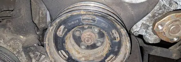 Audi A4 S4 B5 8D Crankshaft pulley 058105251E