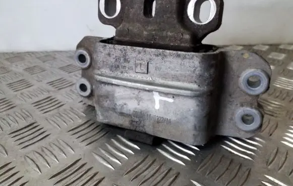 Audi A3 S3 A3 Sportback 8P Engine mount bracket 1K0199555