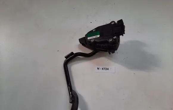 Audi A8 S8 D3 4E Accelerator throttle pedal 4E2723523F