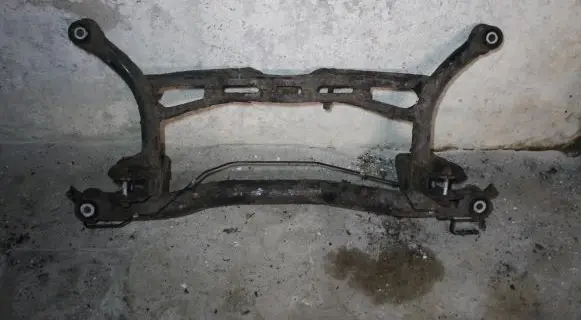Volkswagen PASSAT B6 Rear subframe 