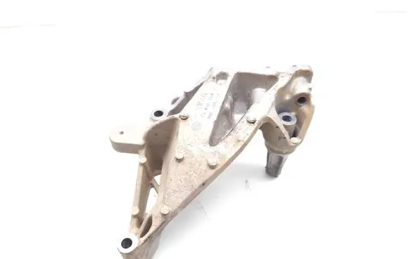 Volkswagen Crafter Engine mounting bracket 04L199207J