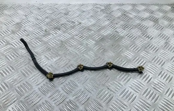 Volkswagen PASSAT B8 Fuel return line/hose TL52605