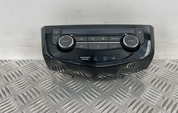 Nissan X-Trail T32 Climate control unit 275004EA0A 2015512 X887035P