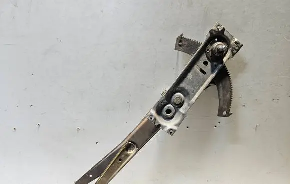 Opel Vectra A Front door manual window regulator 90270657L