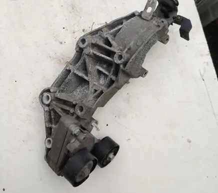 Generator/alternator bracket