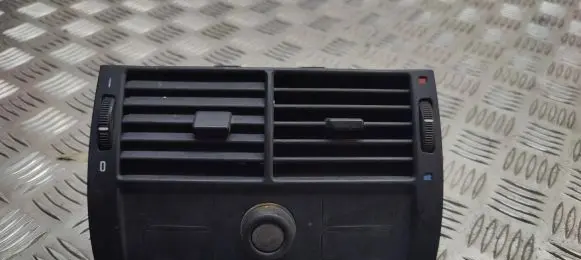 BMW X5 E53 Rear air vent grill 8370911 8370910 8409081