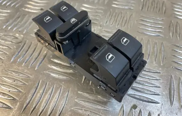 Skoda Octavia Mk2 (1Z) Electric window control switch 1Z0959858B 060201S