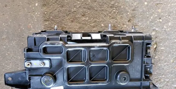 Dodge Challenger Battery tray 