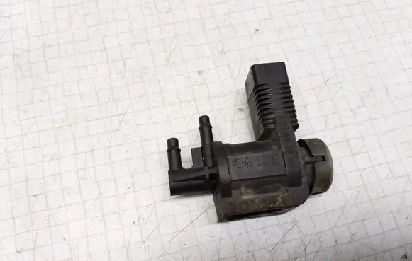 Seat Cordoba (6K) Turbo solenoid valve 1J0906283C