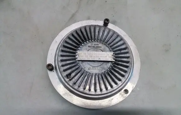 Audi A6 S6 C5 4B Viscous fan clutch 