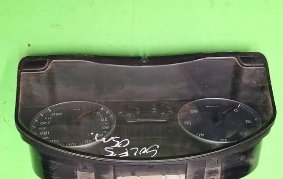 Volkswagen Golf V Speedometer (instrument cluster) 1k0920850l 00ZC01AAH 0LL799BA