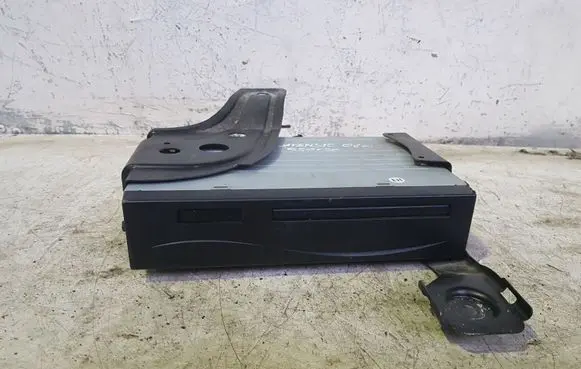 Toyota Avensis T250 CD/DVD changer 4621000661