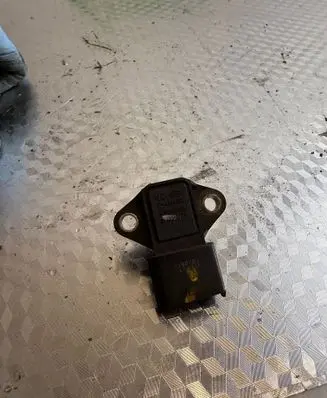 Hyundai Tucson TL Sensor 393001A600 9022040010