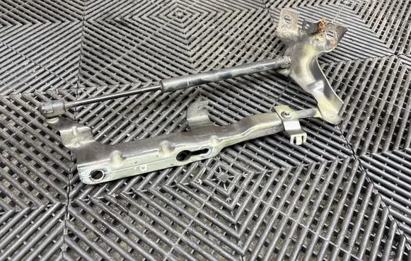 Volvo XC90 Engine bonnet/hood hinges 31352879