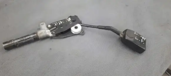 Ford Escort Front seatbelt ac1310660b